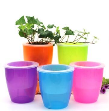 Automatic water-absorbing Flower Pots